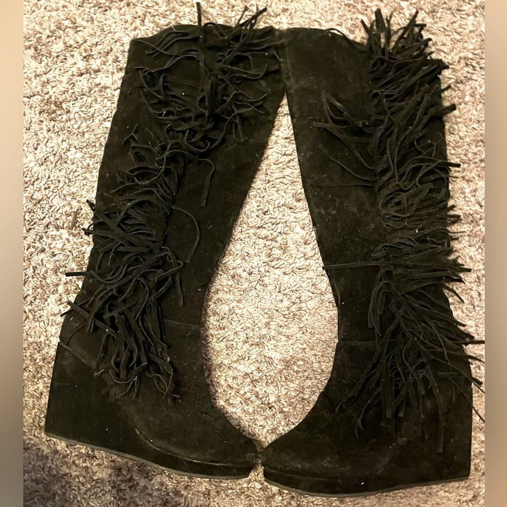 Fringe suede block heel side zip festival boots